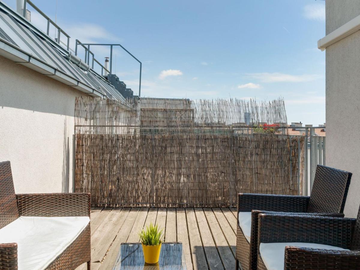 Elegant Apartment In Vienna With Patio エクステリア 写真