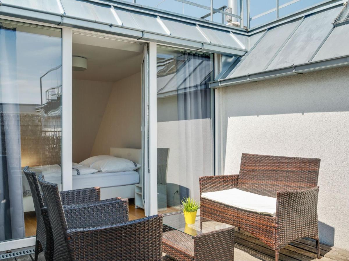 Elegant Apartment In Vienna With Patio エクステリア 写真