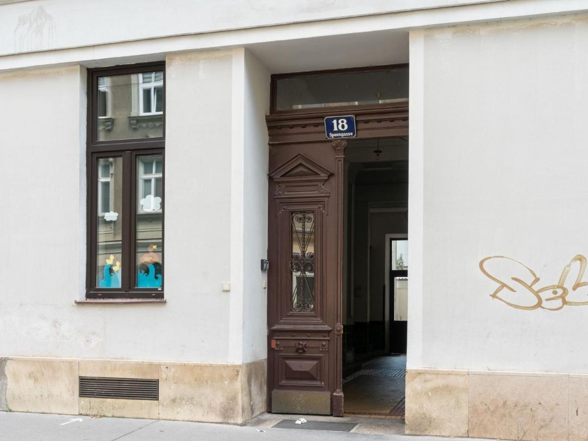 Elegant Apartment In Vienna With Patio エクステリア 写真