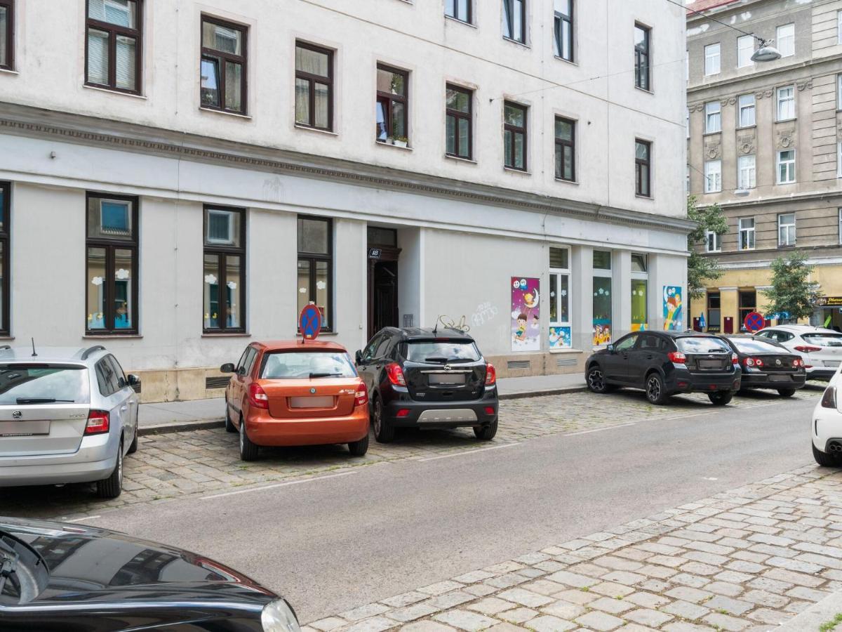 Elegant Apartment In Vienna With Patio エクステリア 写真